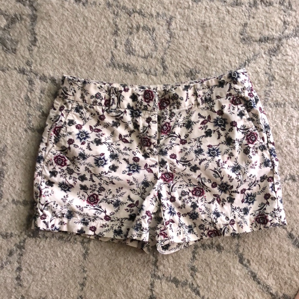 Anne Taylor / Loft floral shorts